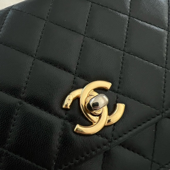 Chanel Trendy WOC Black Leather, Gold Hardware - Picture 15 of 16